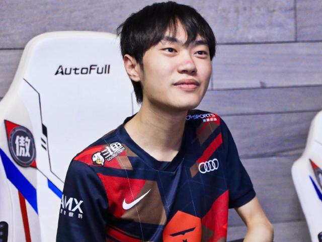 的精准直塞 的精准直塞