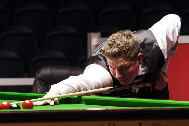 球员之间的 球员之间的